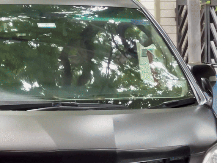 सतीश शाह यांना गाणे गात दिला अंतिम निरोप: 'साराभाई व्हर्सेस साराभाई' या मालिकेच्या टीमने शोच्या शीर्षकगीतासह केले अलविदा सतीश शाह यांना अंतिम श्रद्धांजली देण्यासाठी जॅकी श्रॉफ पोहोचले.