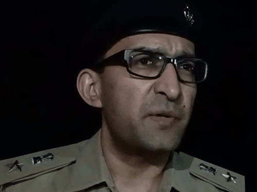 डीसीपी ने कहा- प्रथम दृष्टया हत्या ही प्रतीत हो रही है।