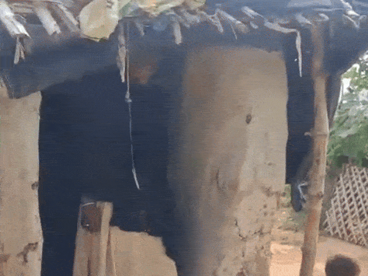 बच्चे की मौत के बाद से मां समेत अन्य परिजन सदमें में है। उन्होंने स्वास्थ्य विभाग पर लापरवाही के आरोप लगाए है।