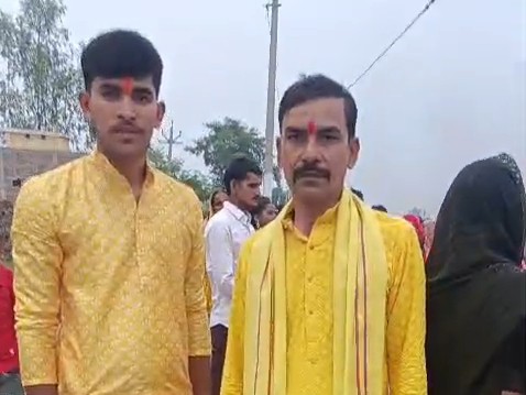 श्रद्धालु। - Dainik Bhaskar