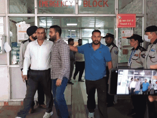CBI की हिरासत में कृष्नु।