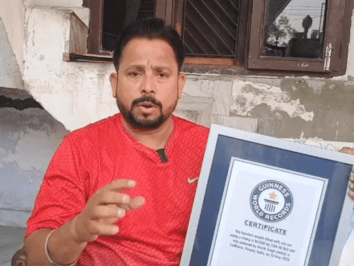 कान से 84.580 किलो भार उठाने वाला अमरीक सिंह पेशे से प्रॉपर्टी डीलर है।