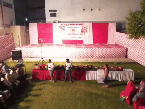 दिवाली मिलन समारोह कार्यक्रम में पहुंचे राजपूत समाज के लोग