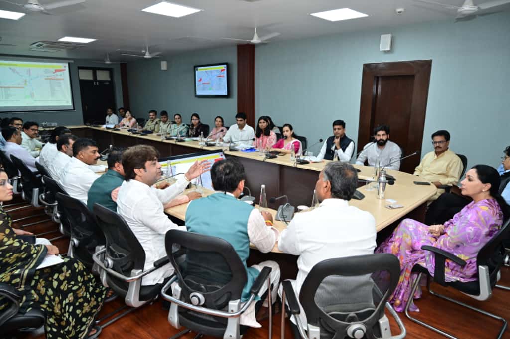 बैठक में खाटूश्यामजी के विकास को‌ लेकर सुझाव भी लिए गए।