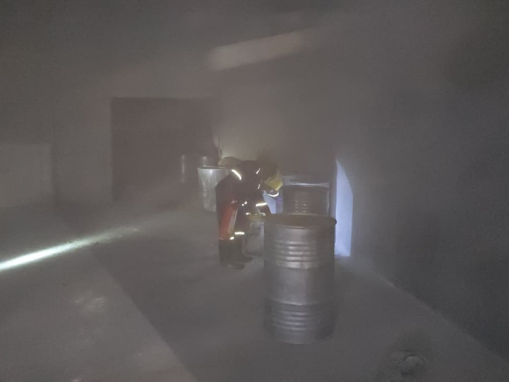 1 घंटे के अंदर ही आग बुझा लिया गया।