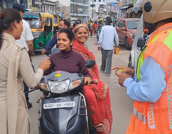 ‘पुलिस अंकल मेरी साइकिल पर भी लगाओ रिफ्लेक्टर’:  5वीं में पढ़ने वाला सत्यम बोला- शाम ढलने के बाद ट्यूशन से आता हूं, प्लीज; रिफ्लेक्टर लगा दो – Pali (Marwar) News