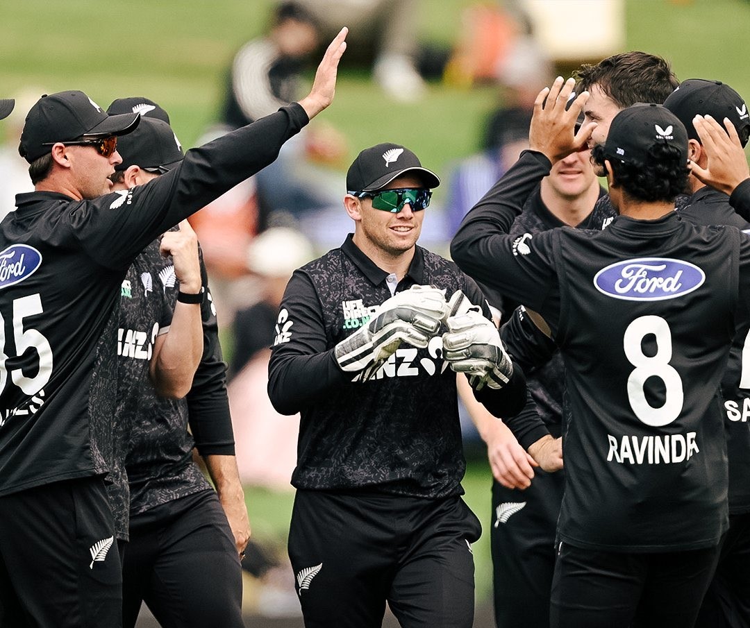 न्यूजीलैंड ने पहले वनडे 4 विकेट से जीता था।