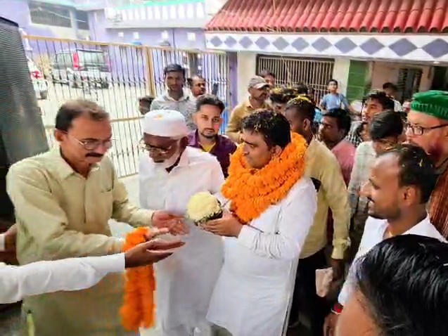 राजद ने टिकट काटा, संजय राय निर्दलीय उम्मीदवार:  91 किलो जलेबी से हुआ स्वागत, फूलगोभी चुनाव चिन्ह पर लड़ेंगे चुनाव – Hajipur (Vaishali) News