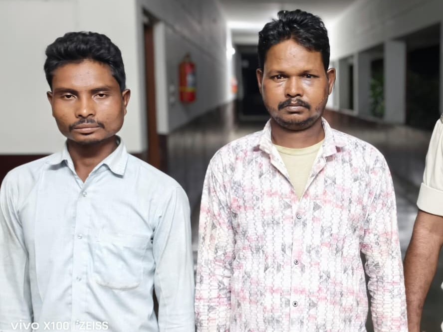 युवक की हत्या मामले में पुलिस ने आरोपी दामाद और ससुर को गिरफ्तार किया।