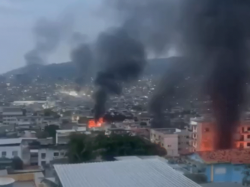 ब्राजील के रियो डि जेनेरियो में पुलिस ने ड्रग माफिया के ठिकानों पर भीषण हमले किए। - Dainik Bhaskar