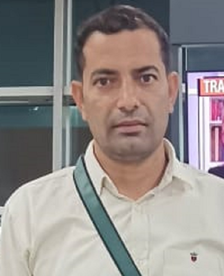 पवन, जो डोंकर की कैद में है।