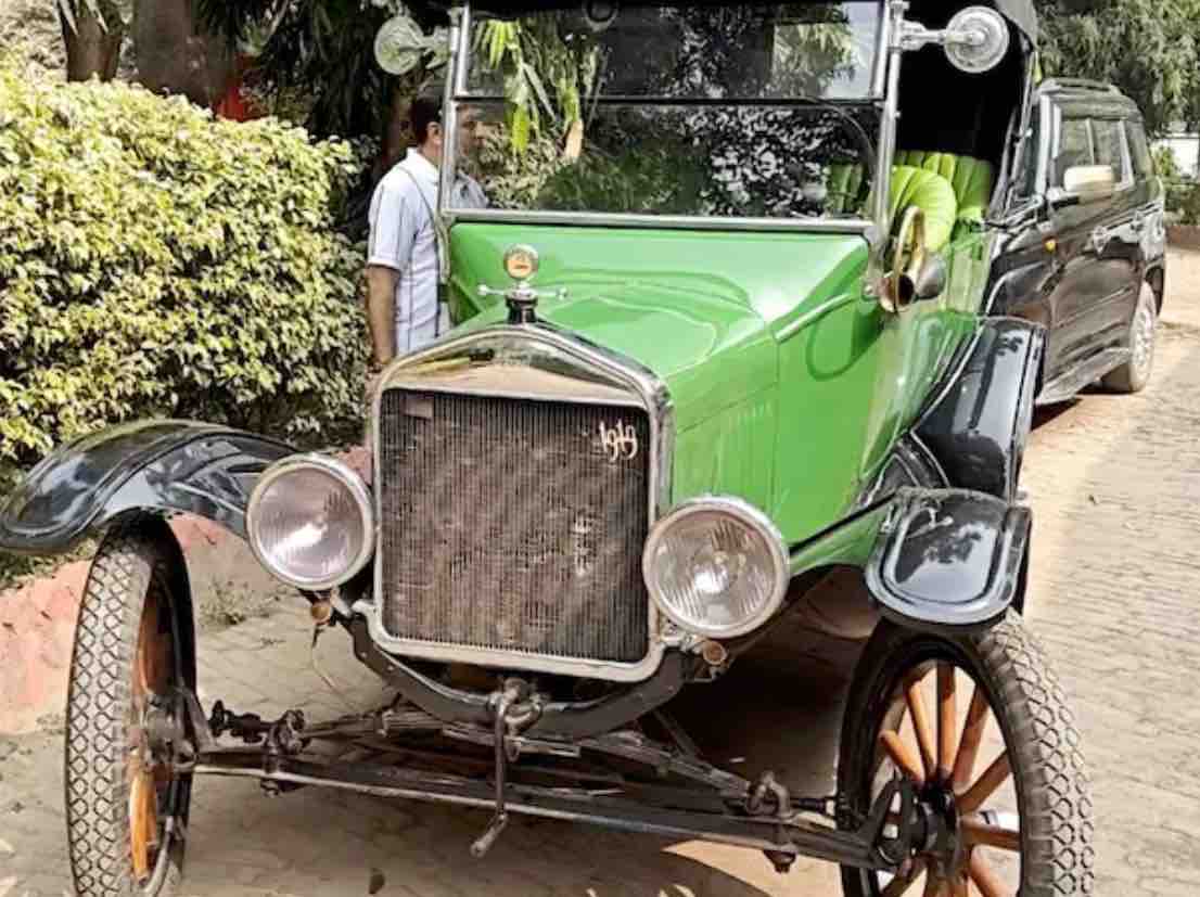 गाजियाबाद में 106 साल पुरानी विंटेज कार का रजिस्ट्रेशन:  आरटीओ बोले- ऐसी गाड़ियों का इस्तेमाल सिर्फ रैलियों में किया जा सकता है – Ghaziabad News