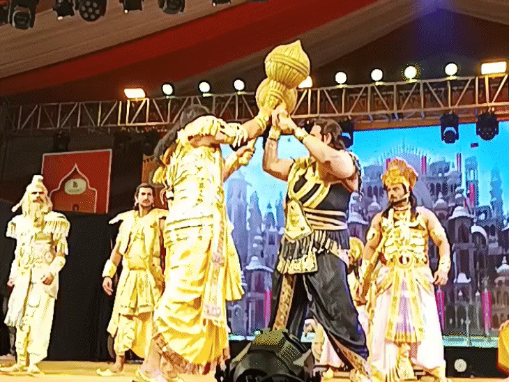 Fifth day of Braj Raj Utsav | ब्रज रज उत्सव का पांचवां दिन: पुनीत इस्सर ...