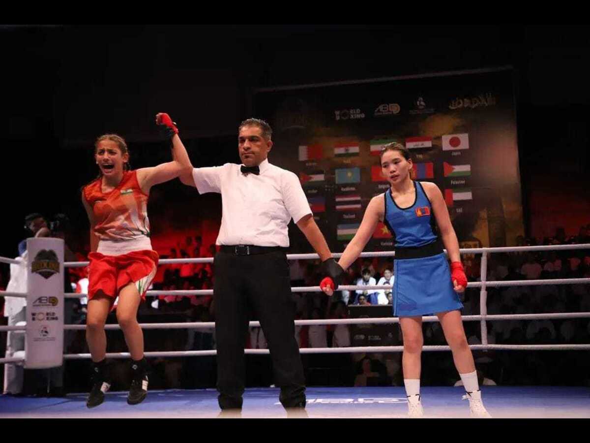 फाइनल मुकाबले में खुशी ने चीन की लूओ जिन्शियु को मात दी।