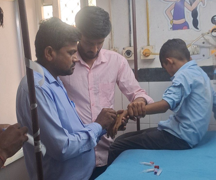 पाली में सरकारी स्कूल में स्टूडेंट को सांप ने काटा:  इलाज के लिए हॉस्पिटल लाए, हालत खतरे से बाहर, स्कूल स्टाफ भी पहुंचा – Pali (Marwar) News