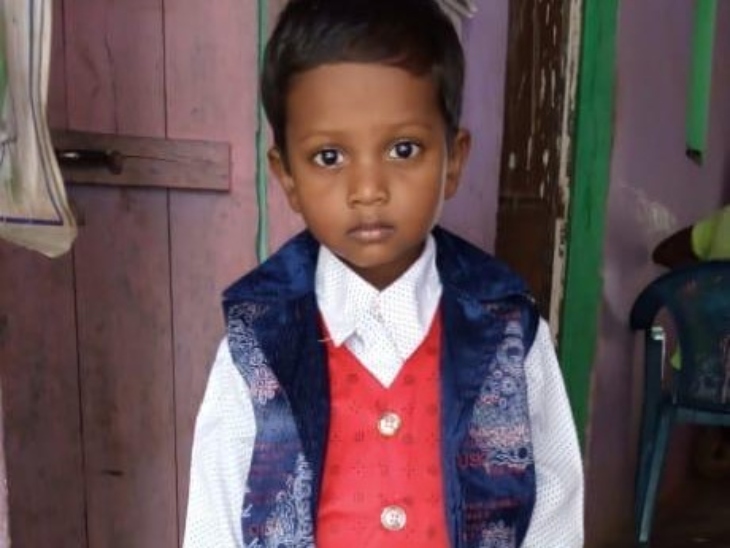 सीने में सिक्का फंसने से मासूम शिवम की जान चली गई।