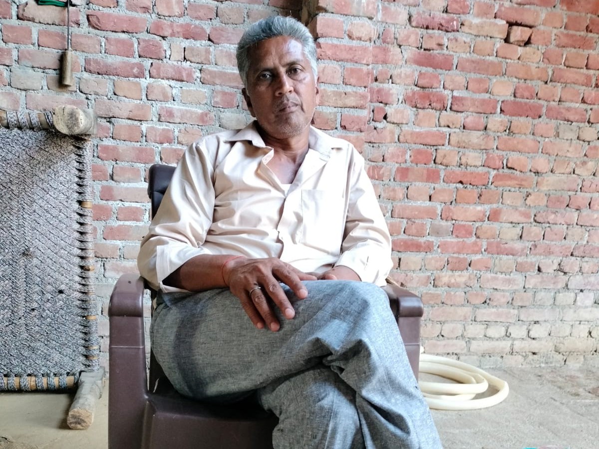 एटा में अज्ञात वाहन की टक्कर में पिता की मौत:  हाइवे पर वाहन का इंतजार करते समय हुआ हादसा, पुत्र गंभीर रूप से घायल – Nidhauli Kalan(Etah) News