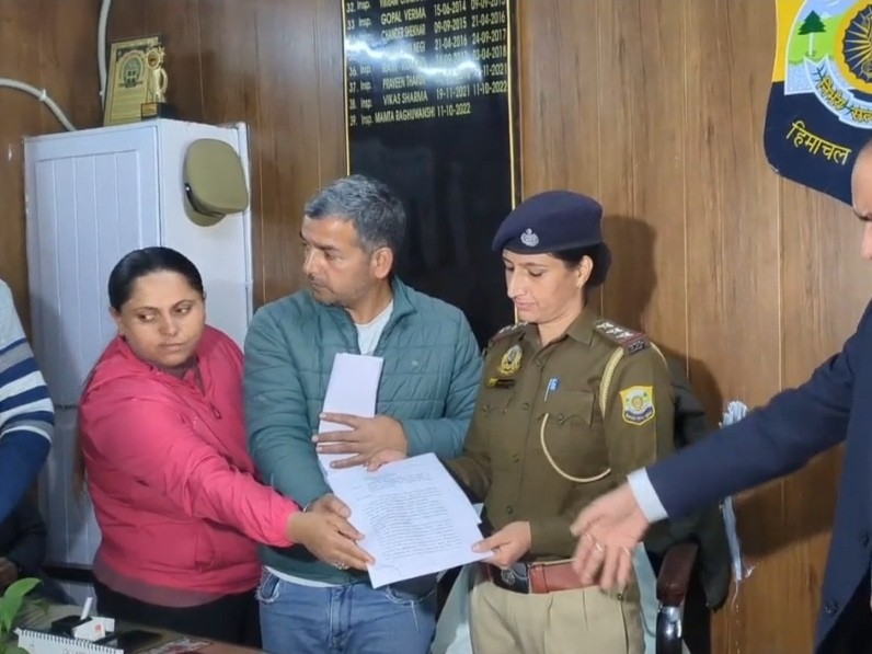 शिमला नगर निगम के पोस्टर पर विवाद, केस दर्ज:  भगवान श्रीराम को कूड़े के ढेर पर तीर चलाते दिखाया, चक्का जाम की चेतावनी – Shimla News