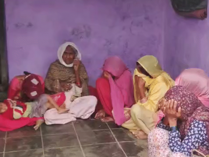 सलीम खान की मौत के बाद घर में मातम का माहौल है।