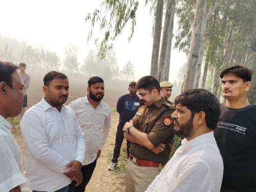 घटनास्थल पर पहुंची पुलिस और एसपी देहात ने मामले की जांच शुरू कर दी है।