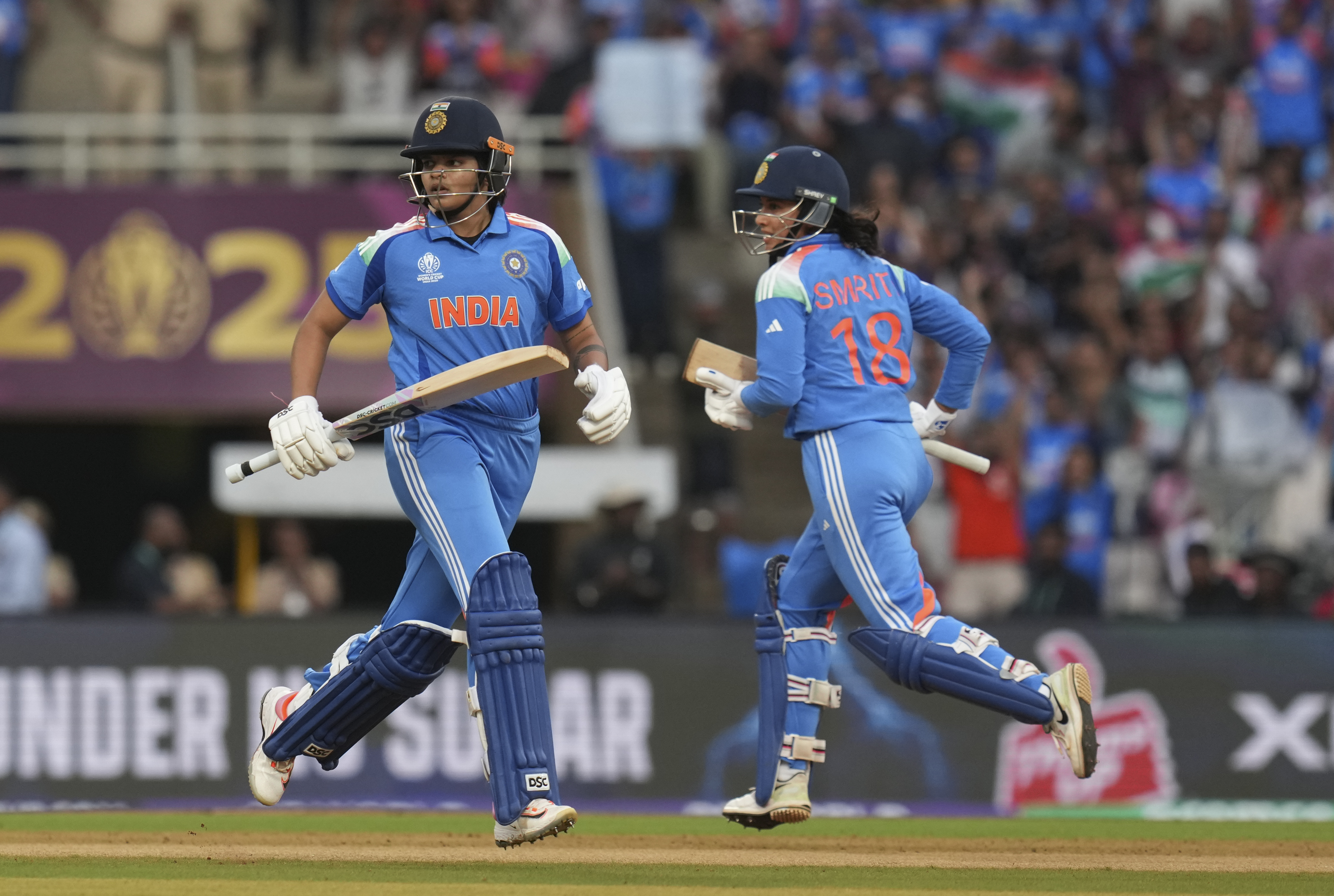 7वें ओवर में भारतीय ओपनर्स ने फिफ्टी पार्टनरशिप पूरी कर ली।