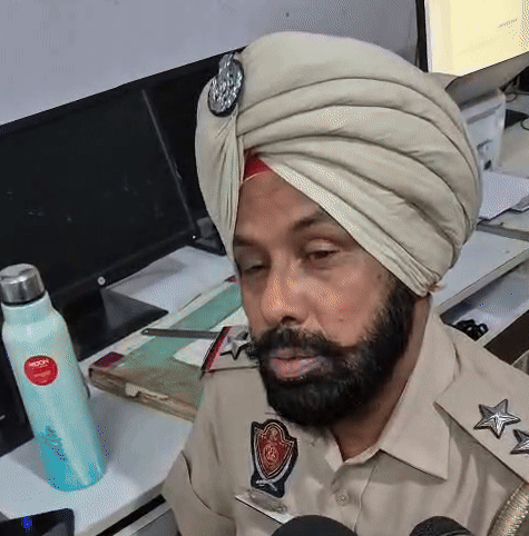 पंजाब पुलिस ने न्यूजपेपर की सप्लाई रोकी:  नशा-हथियार तस्करी के शक में अखबार ले जा रहीं गाड़ियों की चेकिंग कर रही; डिस्ट्रीब्यूटर नाराज – Ludhiana News