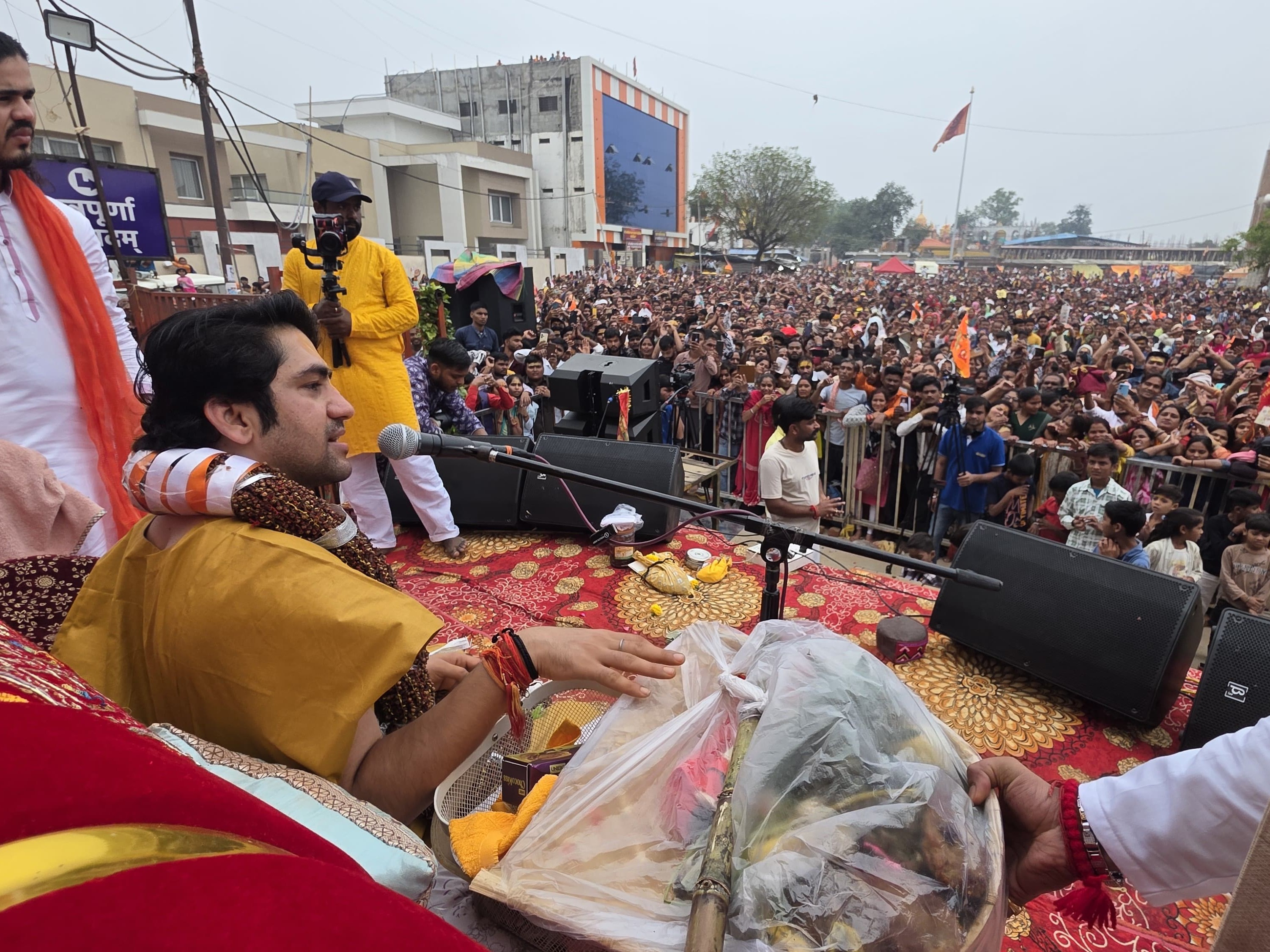 पं. शास्त्री 7 नवंबर से 16 नवंबर तक दिल्ली से वृंदावन तक ‘सनातन हिंदू एकता पदयात्रा’ निकालने जा रहे हैं।