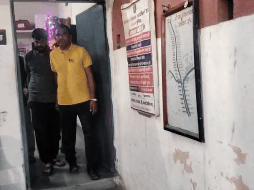 आरोपी को जलगांव से पकड़ा गया।