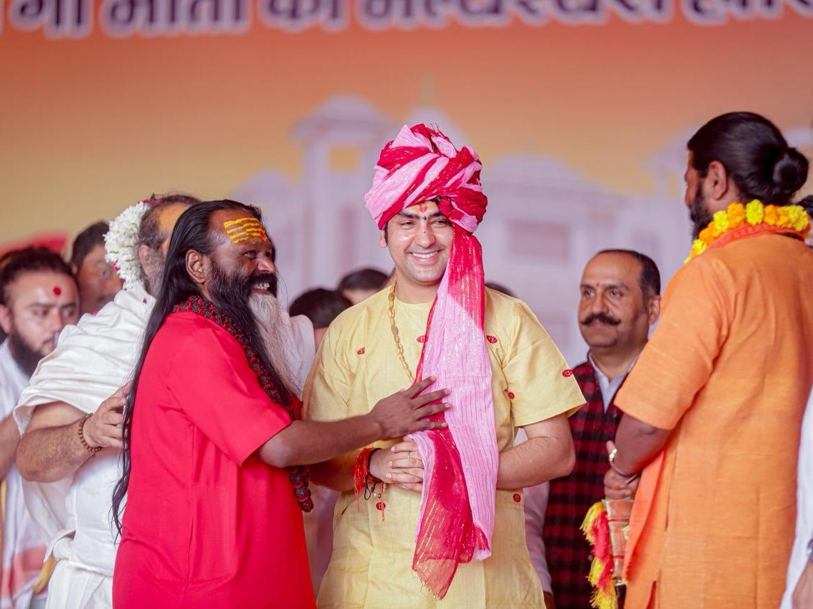 उन्होंने इसके लिए संत समाज को आमंत्रण भी दिया था।