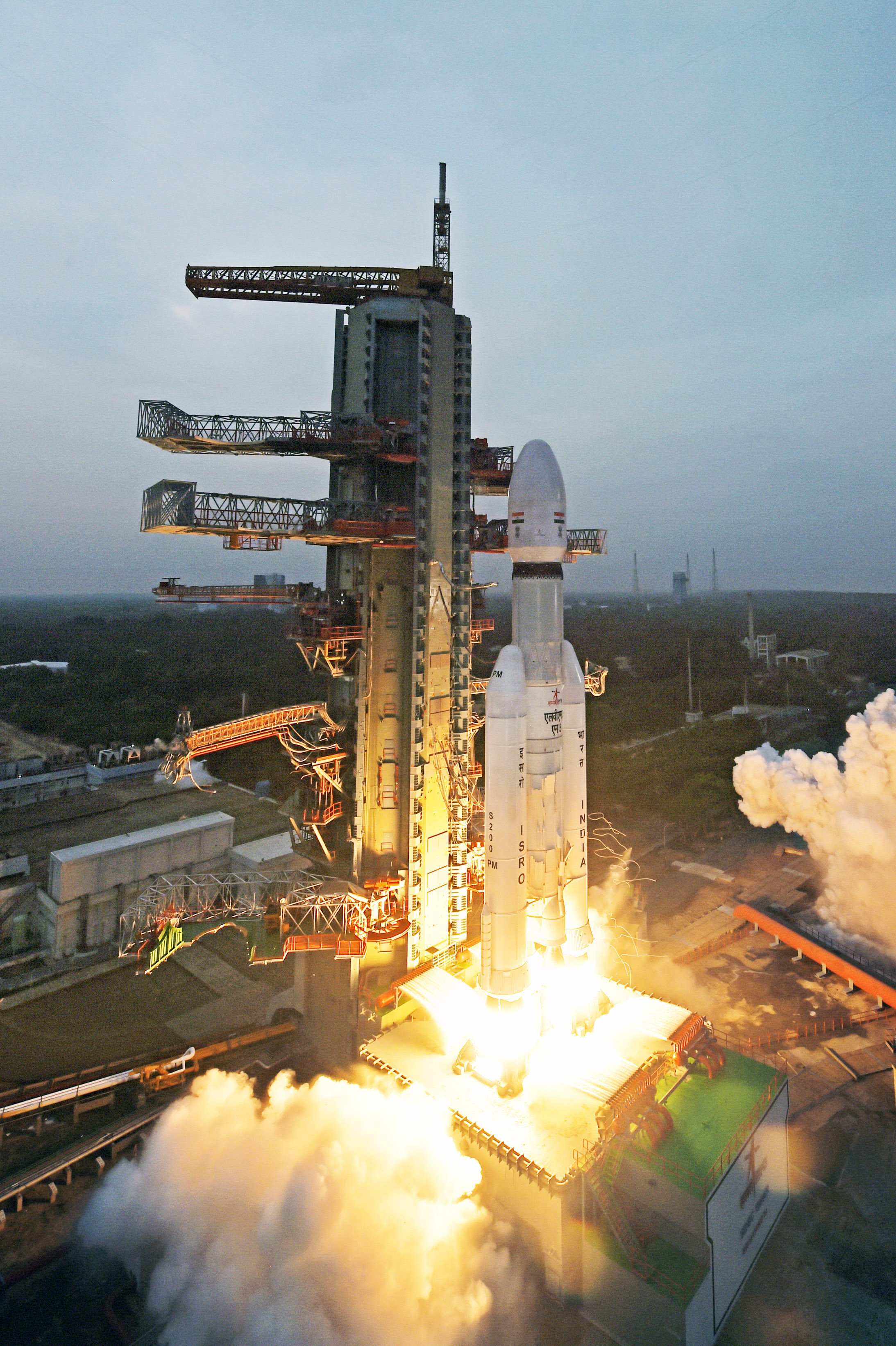 LVM3 लॉन्च व्हीकल की ये पांचवीं ऑपरेशनल फ्लाइट (LVM3-M5) है।