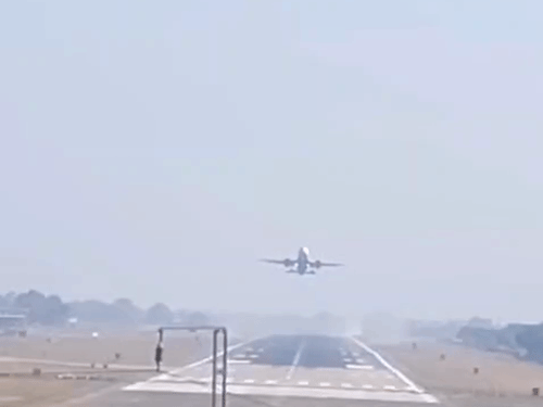 रिहर्सल और एयर शो के दौरान रायपुर एयरपोर्ट से उड़ानें प्रभावित रहेंगी।