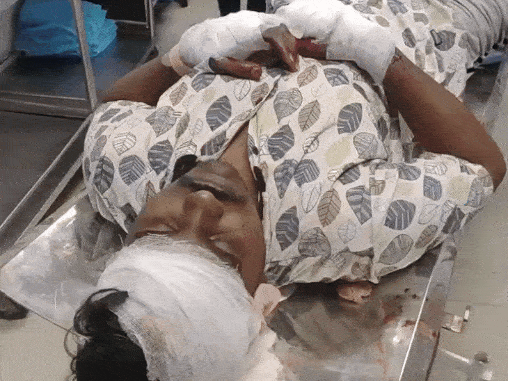 घायल को एम्स अस्पताल में भर्ती कराया गया है।