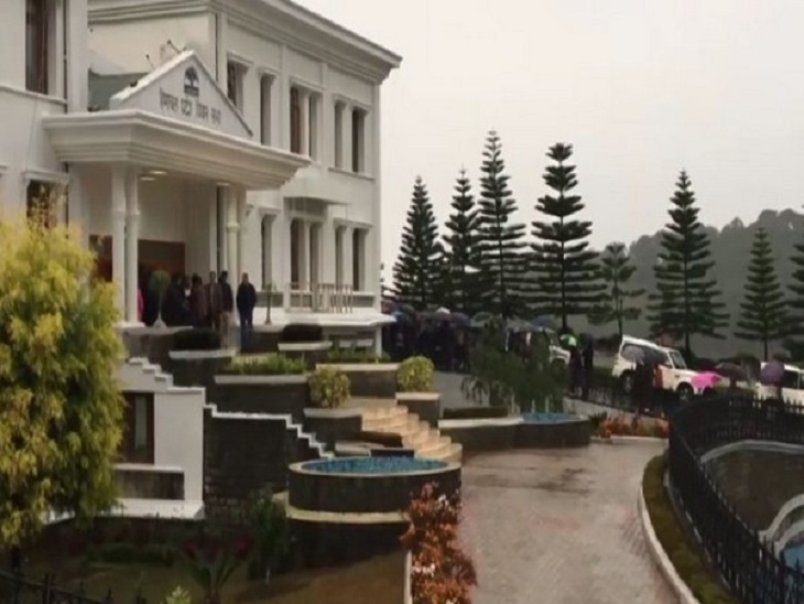 धर्मशाला के तपोवन में बना हिमाचल विधानसभा।