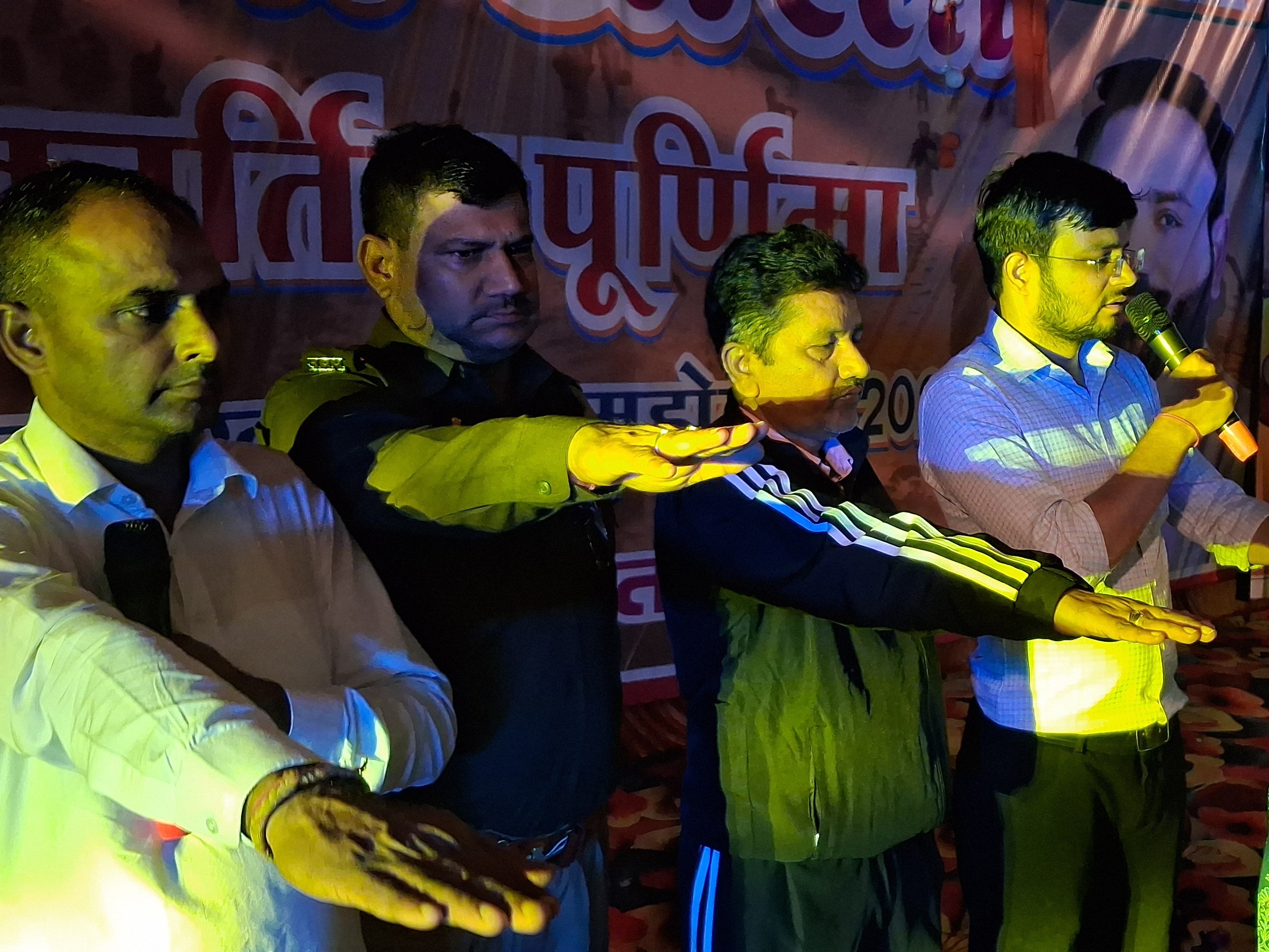 Ganga cleanliness pledge at Makhdumpur Ghat