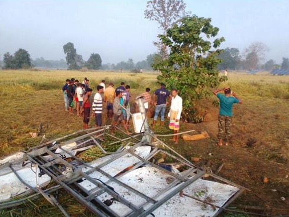 छत्तीसगडमध्ये विहिरीत पडलेल्या 4 हत्तींना वाचवण्यात यश: 8 तासांपासून अडकले होते, जेसीबीच्या साहाय्याने खोदून वाचवले घटनास्थळी असलेले सौर पॅनल तुटलेले आढळले. हे पाहून गावकरी