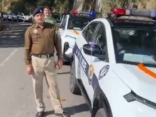 हिमाचल सरकार द्वारा पुलिस विभाग के लिए खरीदे गए पेट्रोलिंग वाहन।