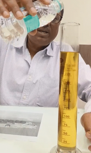 300 एमएल पेट्रोल में 20 एमएल पानी डाला गया।