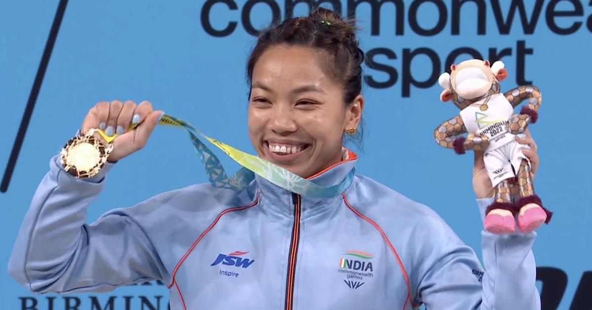 मीराबाई चानू ने टोक्यो ओलिंपिक में 49 kg कैटेगरी में सिल्वर मेडल जीता था।