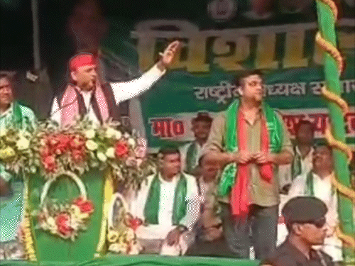 मंगलवार को औरंगाबाद पहुंचे थे अखिलेश यादव।