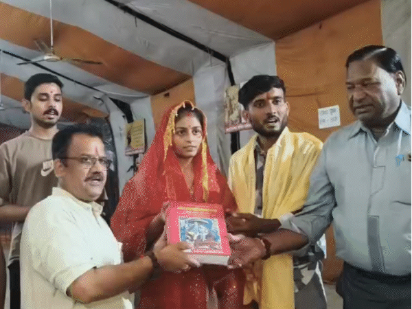 रुखसार (वंशिका) ने कहा कि वे रामचरित मानस के अनुसार अपना जीवन यापन करेंगी