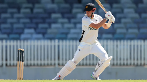 कैमरन ग्रीन को उनकी फिटनेस और गेंदबाजी क्षमता के आधार पर प्लेइंग इलेवन में जगह मिलेगी।