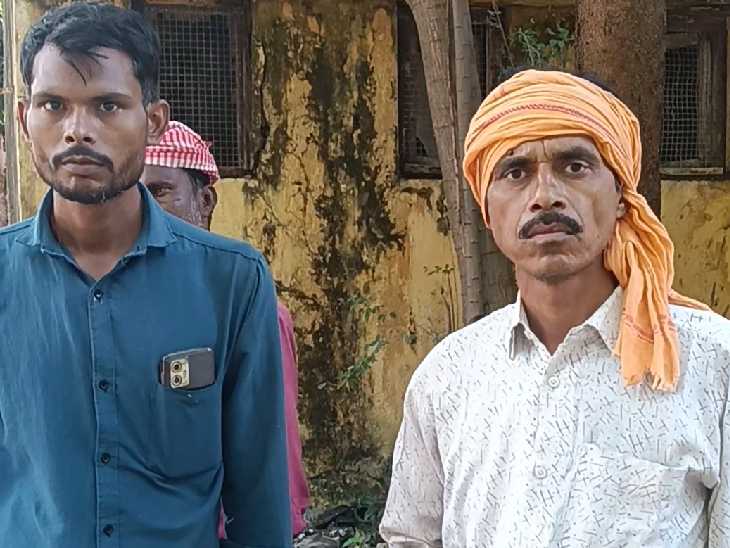 प्रह्लाद के चचेरे भाई राजेश बोले, बर्बाद हो गई फसल का सदमा बर्दाश्त नहीं कर पाया भाई।