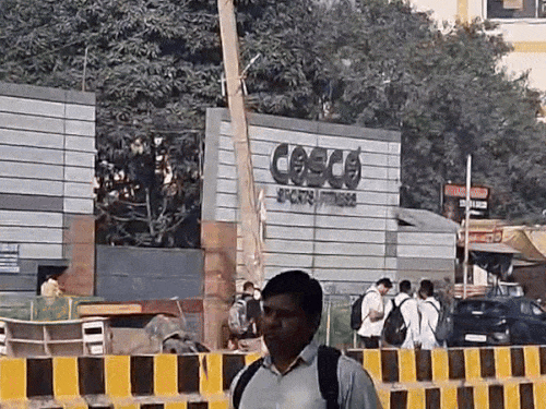 गुरुग्राम में बॉयफ्रेंड संग ठहरी युवती ने किया सुसाइड:  शादी से नाराज थी, 3 दिन पहले ससुराल से आई; यूपी का रहने वाली – gurugram News