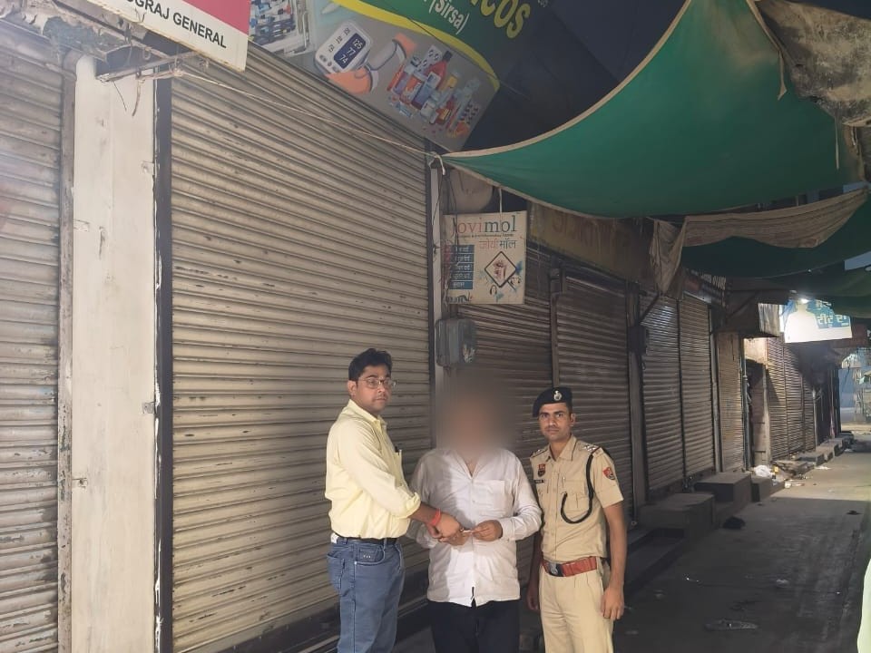 सिरसा में मेडिकल स्टोर पर रेड:  नशीले कैप्सूल-गोलियां जब्त; 2 दुकानों को किया सील, मालिकों को दिया नोटिस – dabwali News