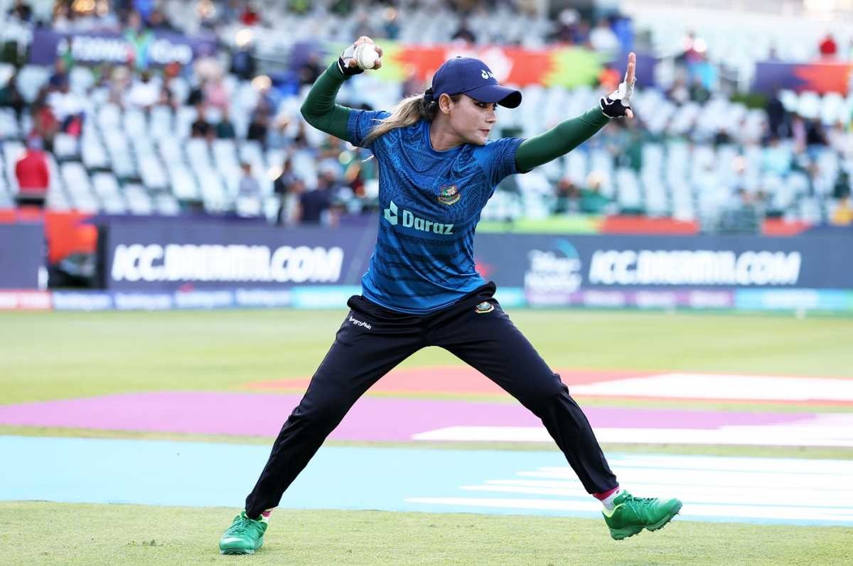 जहानारा आलम ने अपने करियर में कुल 108 विकेट लिए हैं।