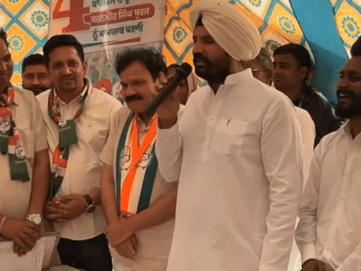 अमरिंदर सिंह राजा वडिंग तरनतारण रैली के दौरान संबोधन करते समय।