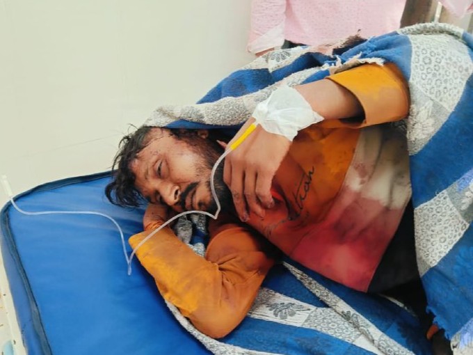 Gwalior News: जिगरी दोस्त ने शराब के नशे में सिर पर पत्थर पटककर की हत्या, सीसीटीवी फुटेज से हुआ खुलासा Gwalior News: जिगरी दोस्त ने शराब के नशे में सिर पर पत्थर पटककर की हत्या, सीसीटीवी फुटेज से हुआ खुलासा