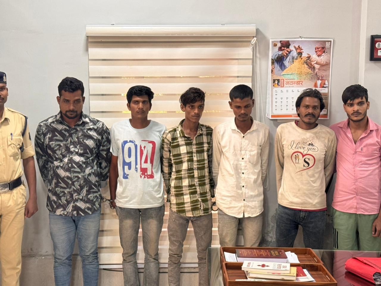 केसीजी पुलिस ने 3184 ट्रामाडोल कैप्सूल जब्त किए:  गुजरात से गंडई तक फैला नशीले कैप्सूल का नेटवर्क ध्वस्त, सात गिरफ्तार – Khairagarh News