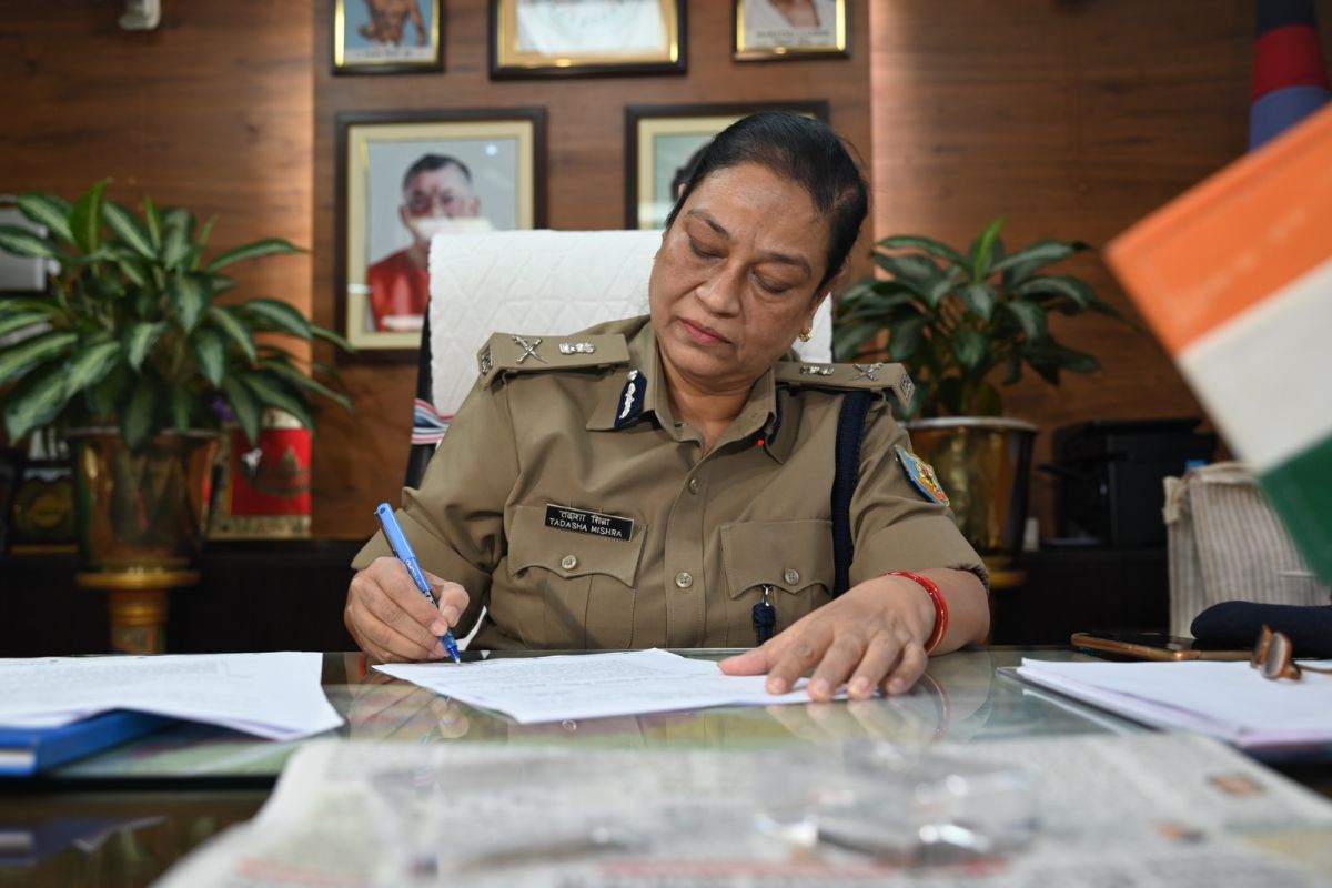 तदाशा को पूर्व DGP अनुराग गुप्ता के इस्तीफे के बाद झारखंड का कार्यवाहक DGP बनाया गया है।