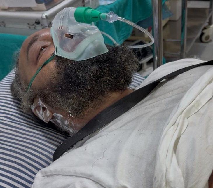 अस्पताल में भर्ती सुखदेव सिंह, फिलहाल वह बयान देने की हालत में नहीं है।